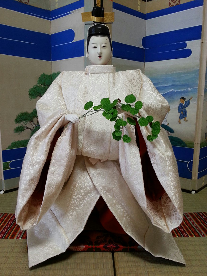 五番御引直衣立像