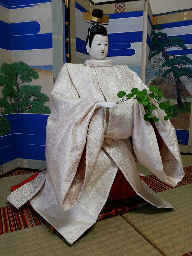 五番御引直衣立像